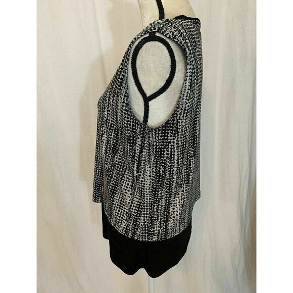 T Tahari Womens Black White Crew Neck Tank Top Blouse Medium - Picture 3 of 7